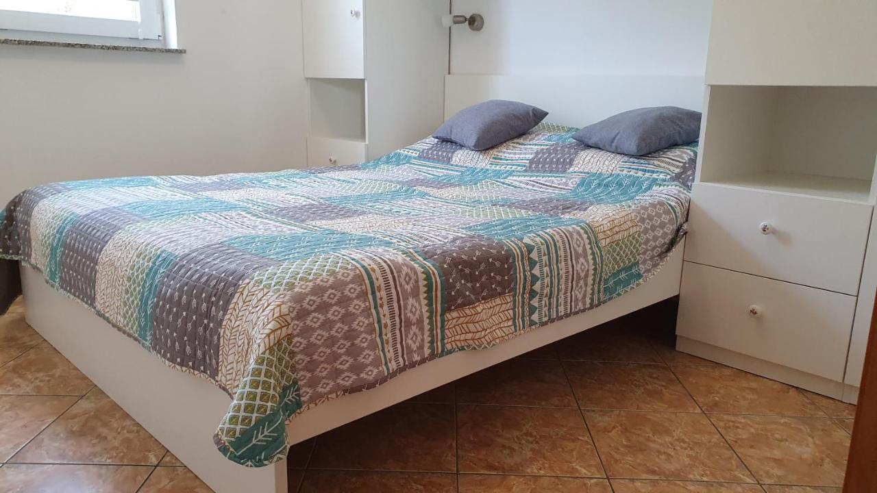 Apartment Helmut With Sea View Baška Exterior foto
