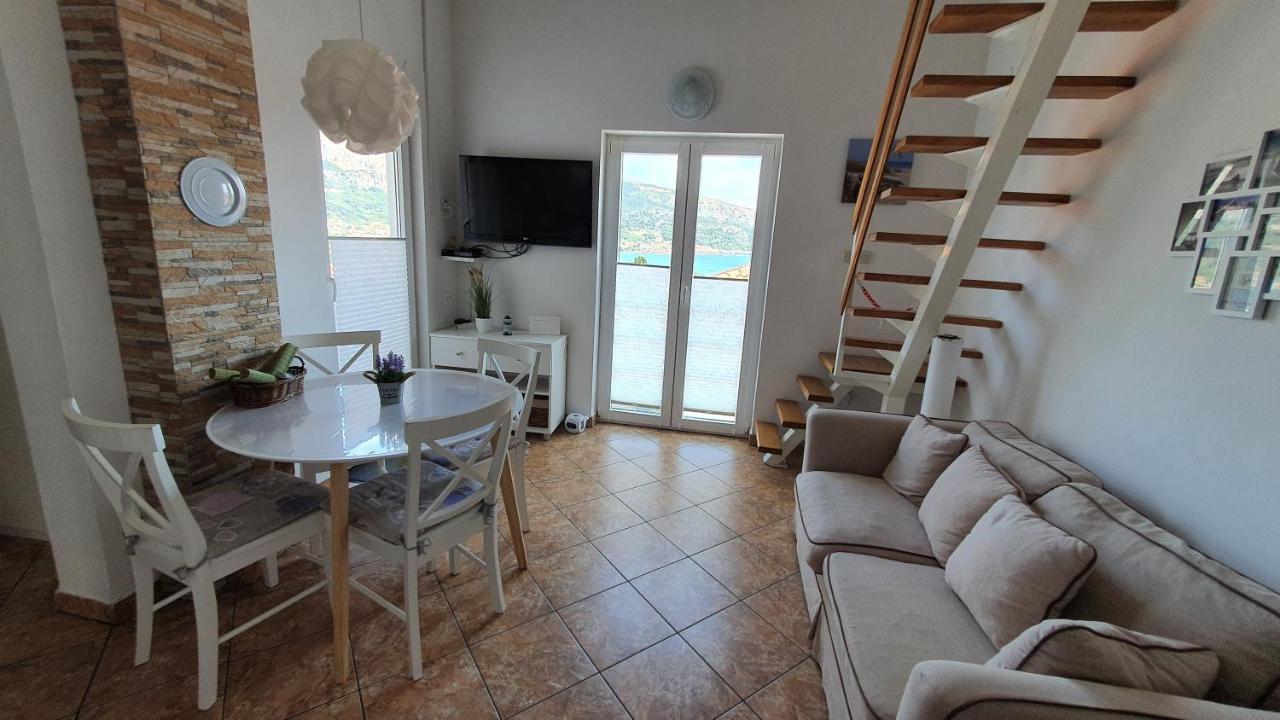 Apartment Helmut With Sea View Baška Exterior foto