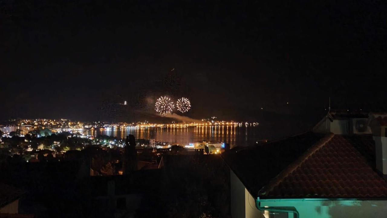 Apartment Helmut With Sea View Baška Exterior foto